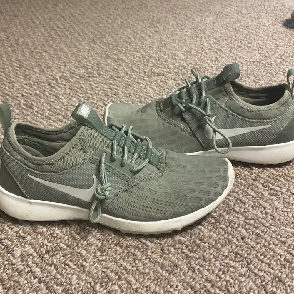 Nike olive green mesh sneakers